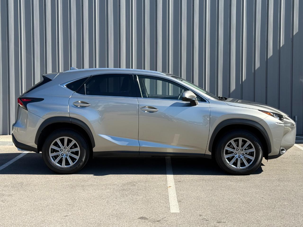 Lexus NX 200t AWD 4dr 2016