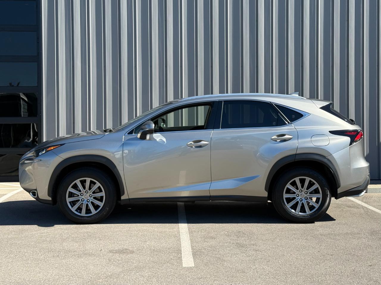 Lexus NX 200t AWD 4dr 2016
