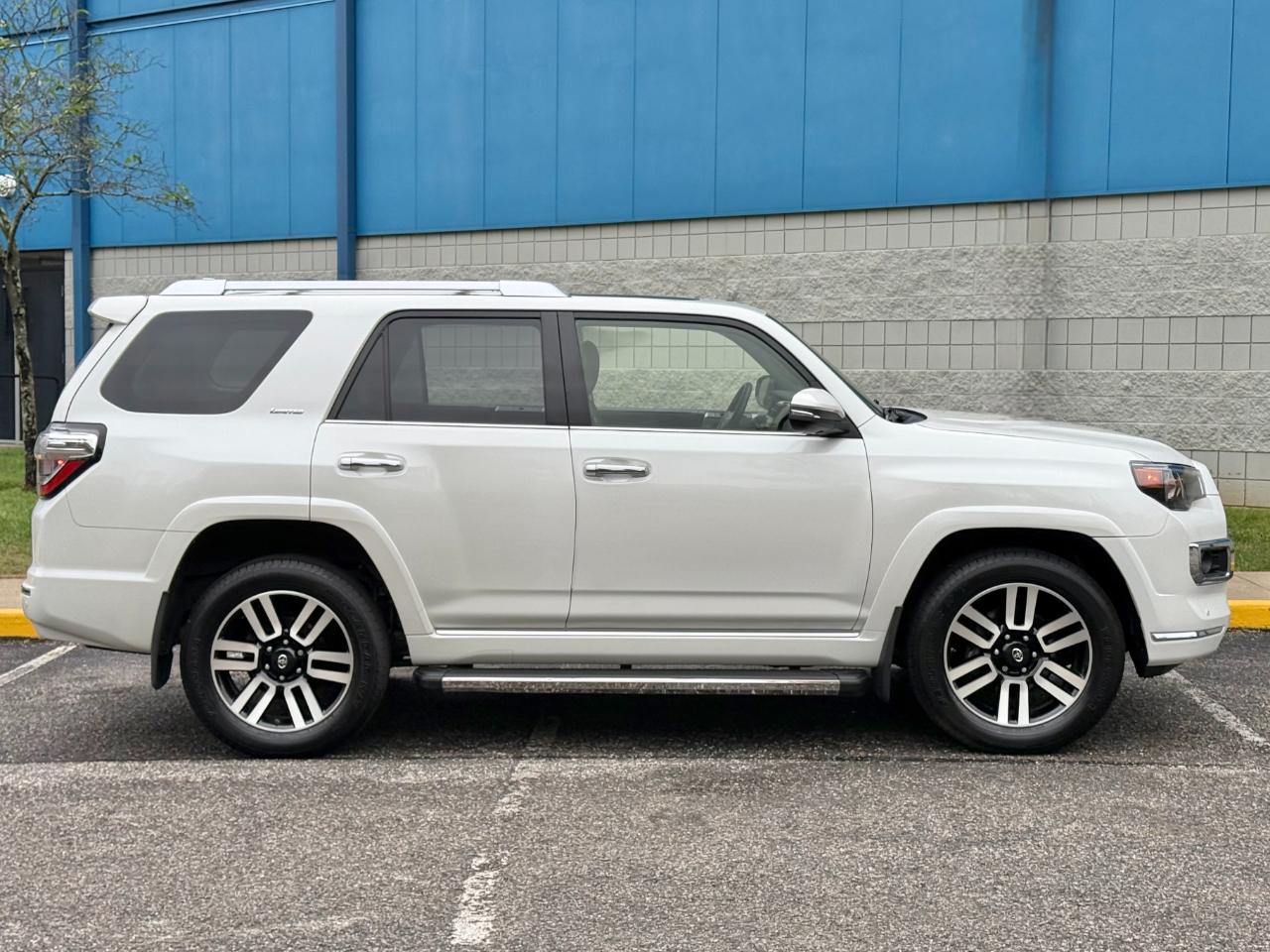 Toyota 4Runner Limited 4WD (Natl) 2021