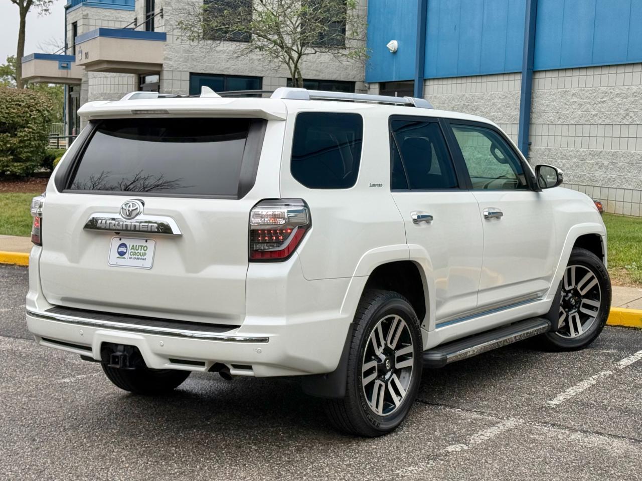 Toyota 4Runner Limited 4WD (Natl) 2021