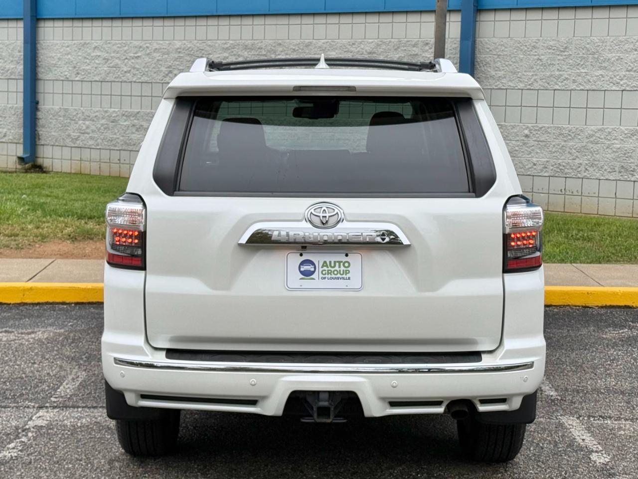 Toyota 4Runner Limited 4WD (Natl) 2021