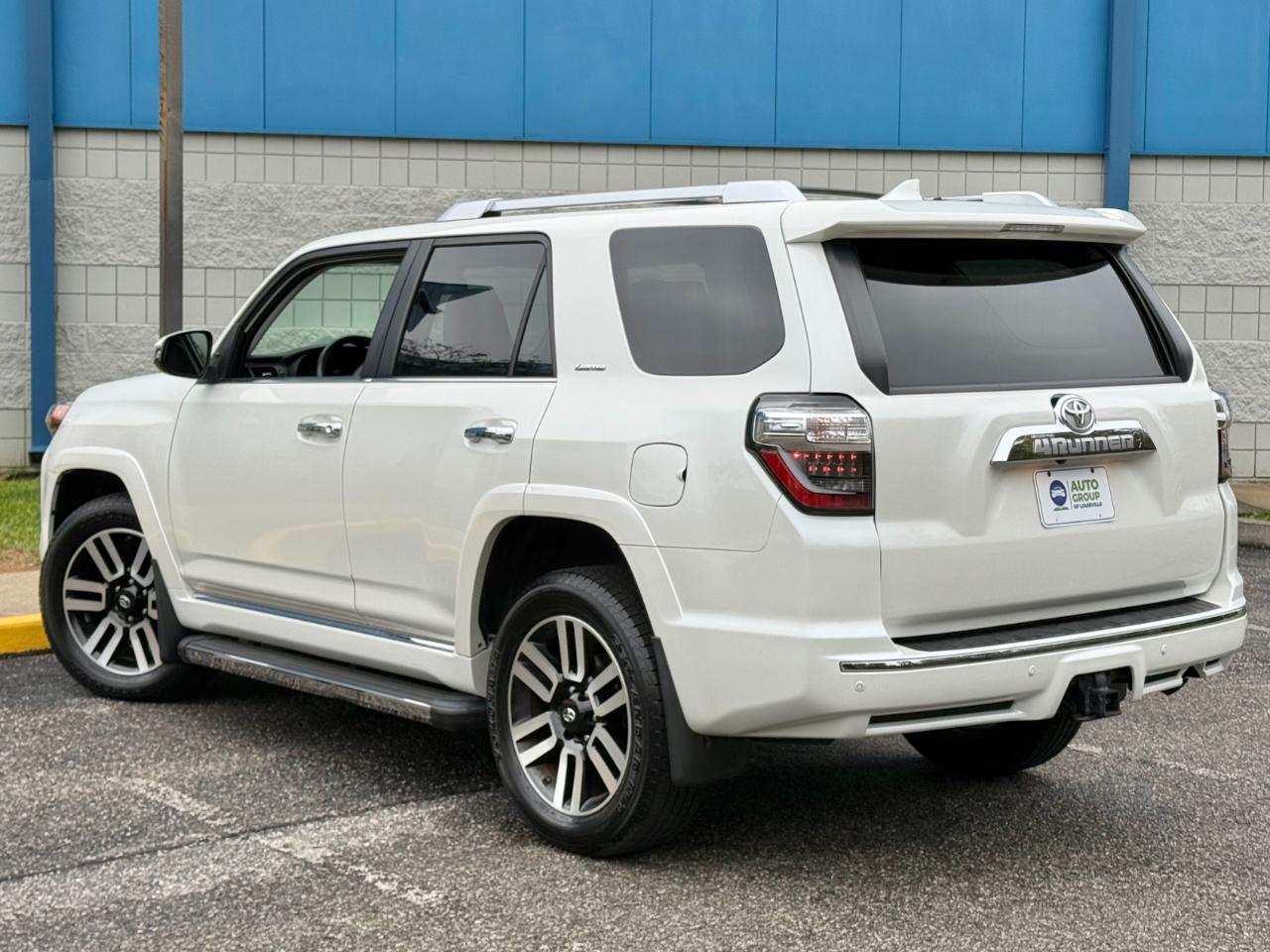 Toyota 4Runner Limited 4WD (Natl) 2021