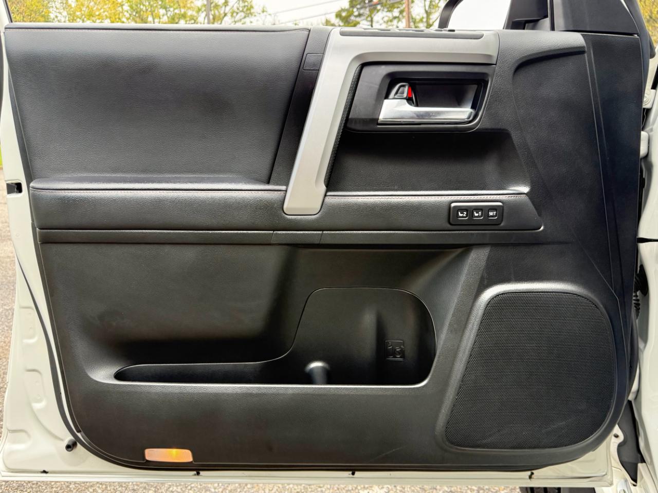 Toyota 4Runner Limited 4WD (Natl) 2021