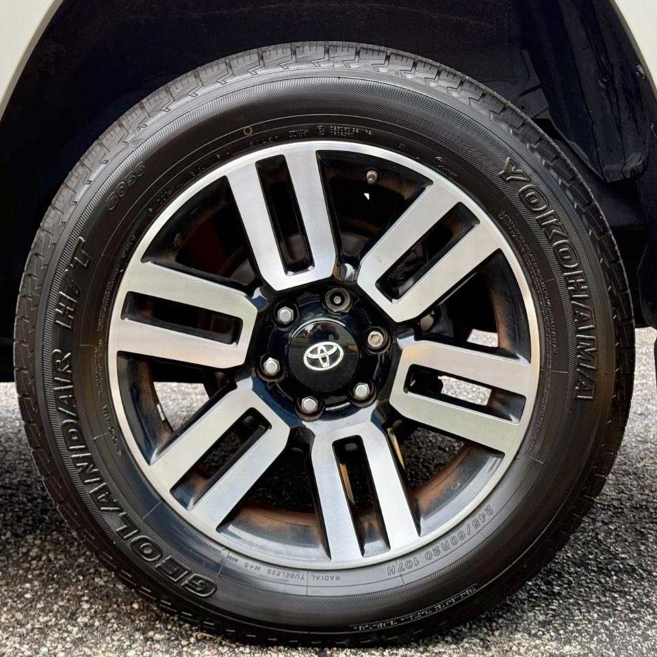 Toyota 4Runner Limited 4WD (Natl) 2021
