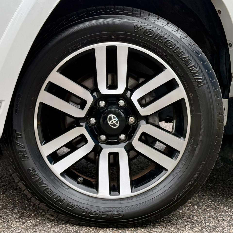 Toyota 4Runner Limited 4WD (Natl) 2021
