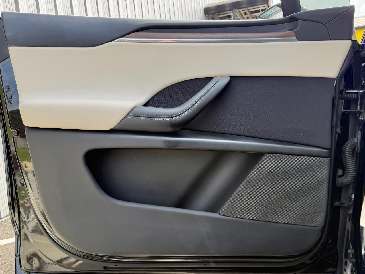 Tesla Model X AWD 2023