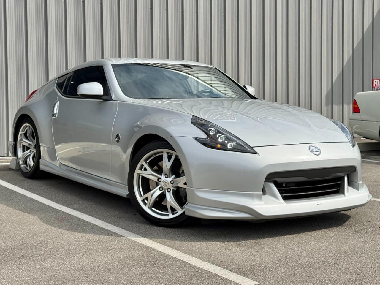 Nissan 370Z 2dr Cpe Auto Touring 2012