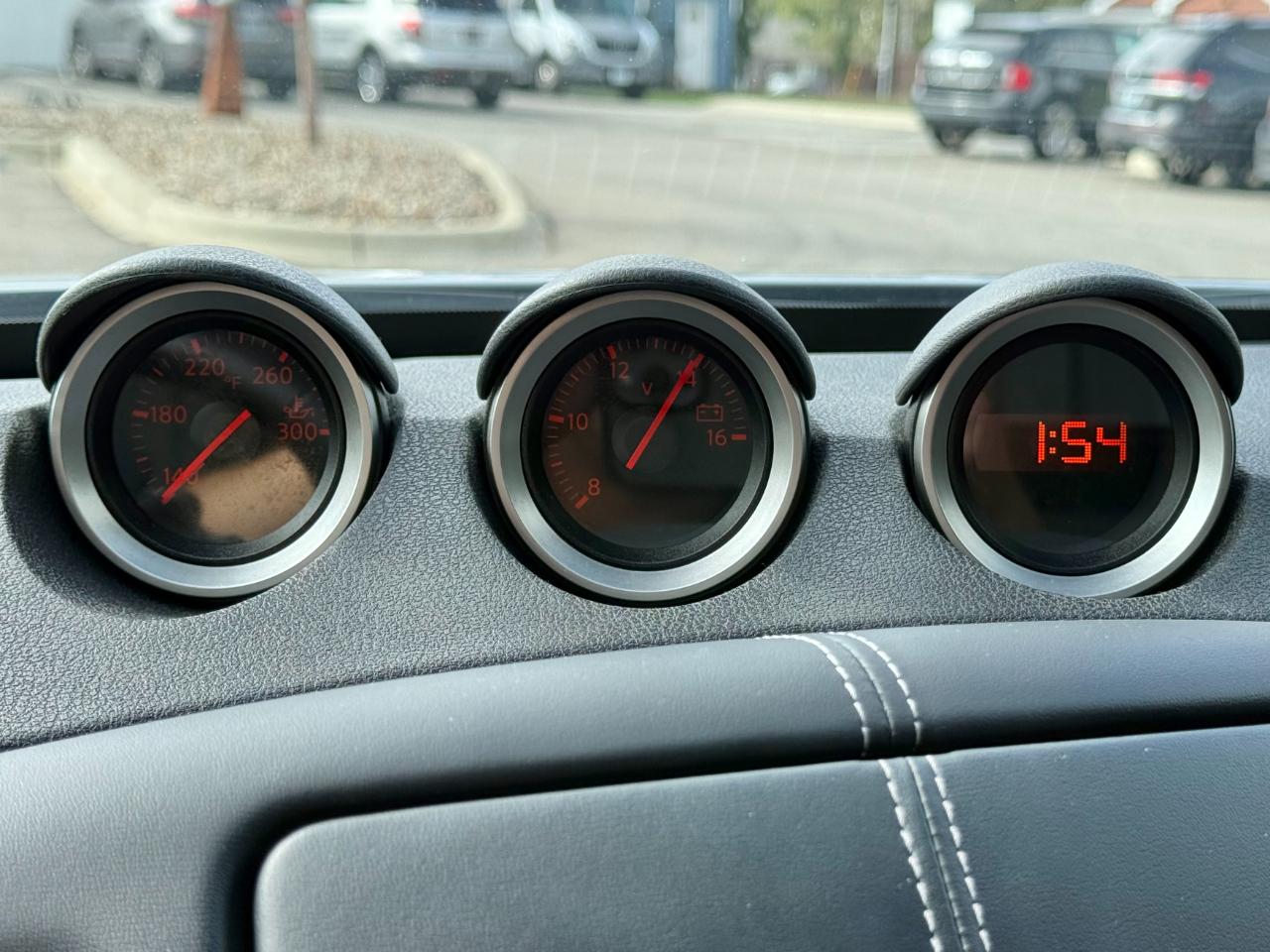 Nissan 370Z 2dr Cpe Auto Touring 2012
