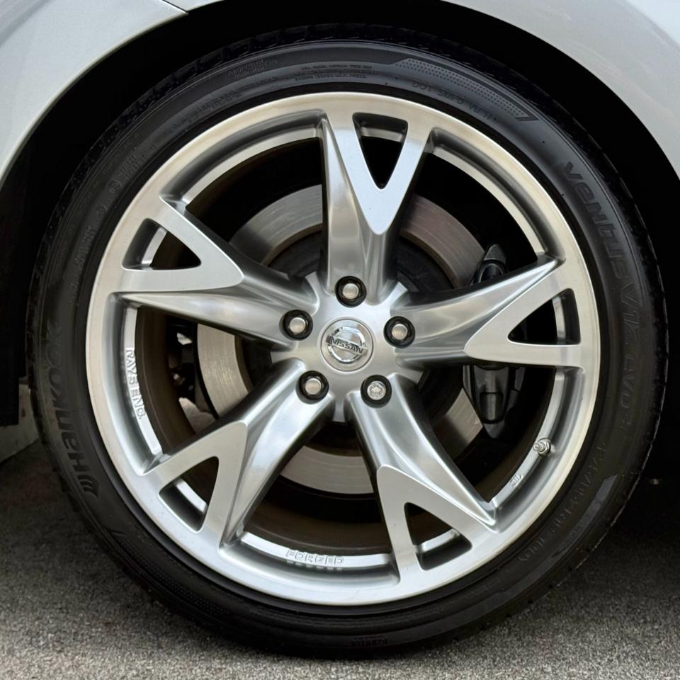 Nissan 370Z 2dr Cpe Auto Touring 2012