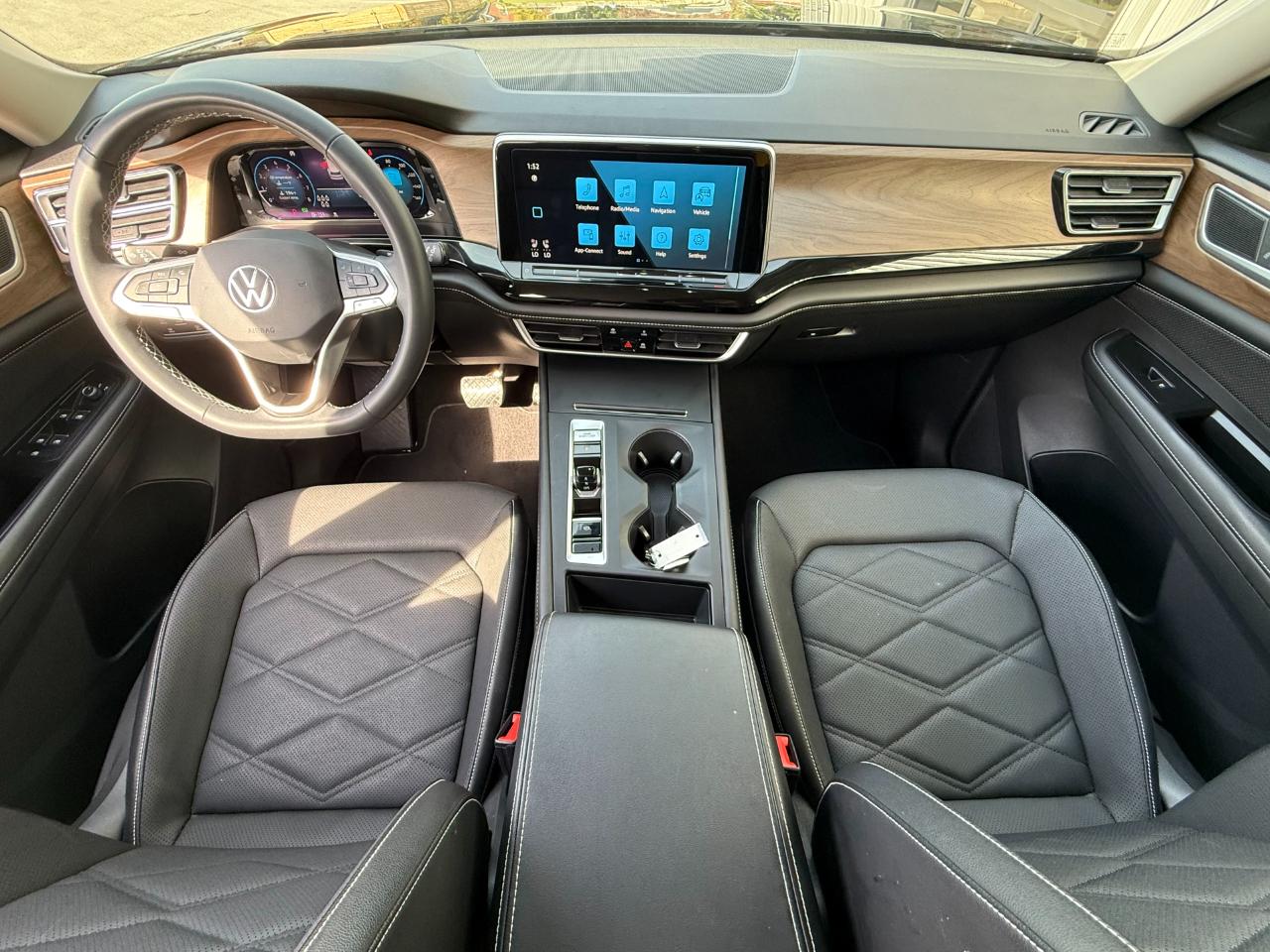 Volkswagen Atlas 2.0T SE FWD 2024
