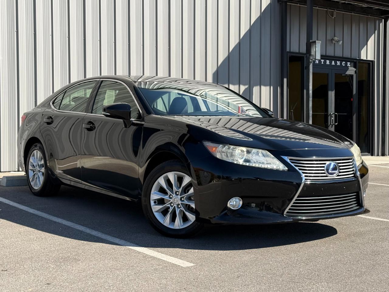 Lexus ES 300h 4dr Sdn Hybrid 2013