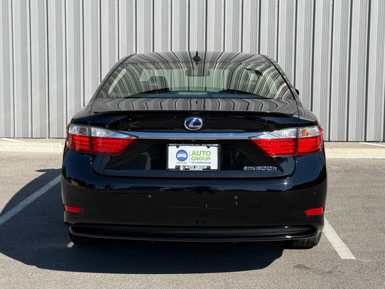 Lexus ES 300h 4dr Sdn Hybrid 2013
