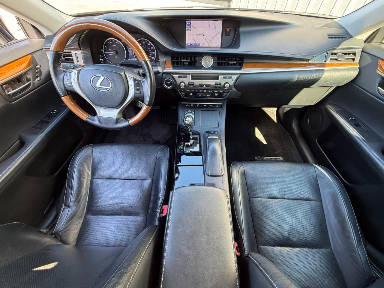 Lexus ES 300h 4dr Sdn Hybrid 2013