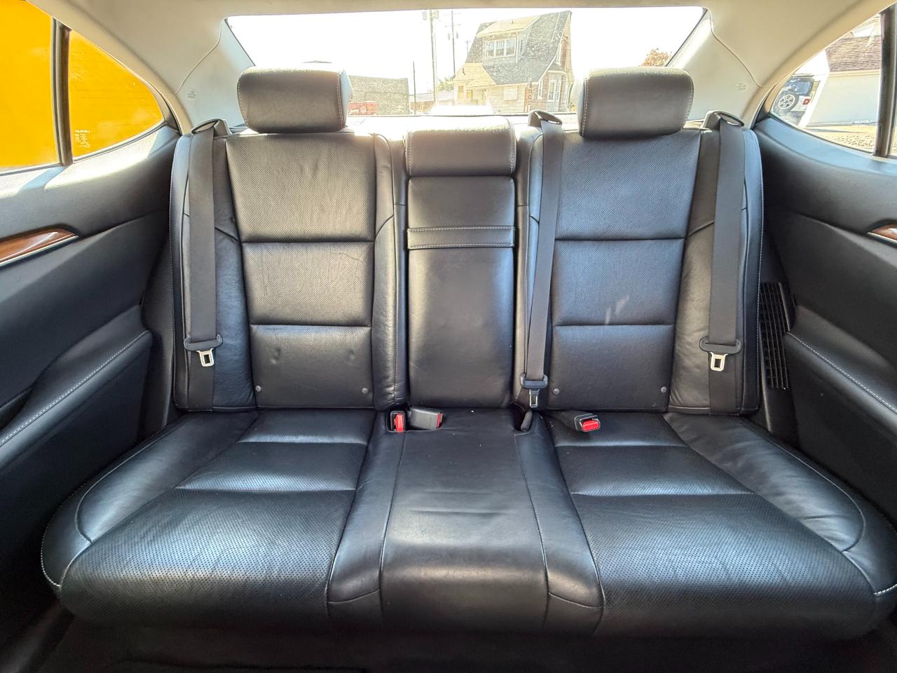 Lexus ES 300h 4dr Sdn Hybrid 2013