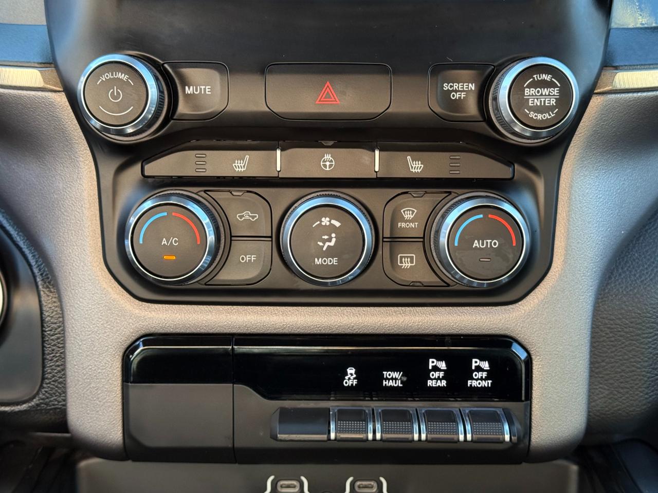 RAM 1500 Rebel 4x4 Crew Cab 5'7" Box 2022
