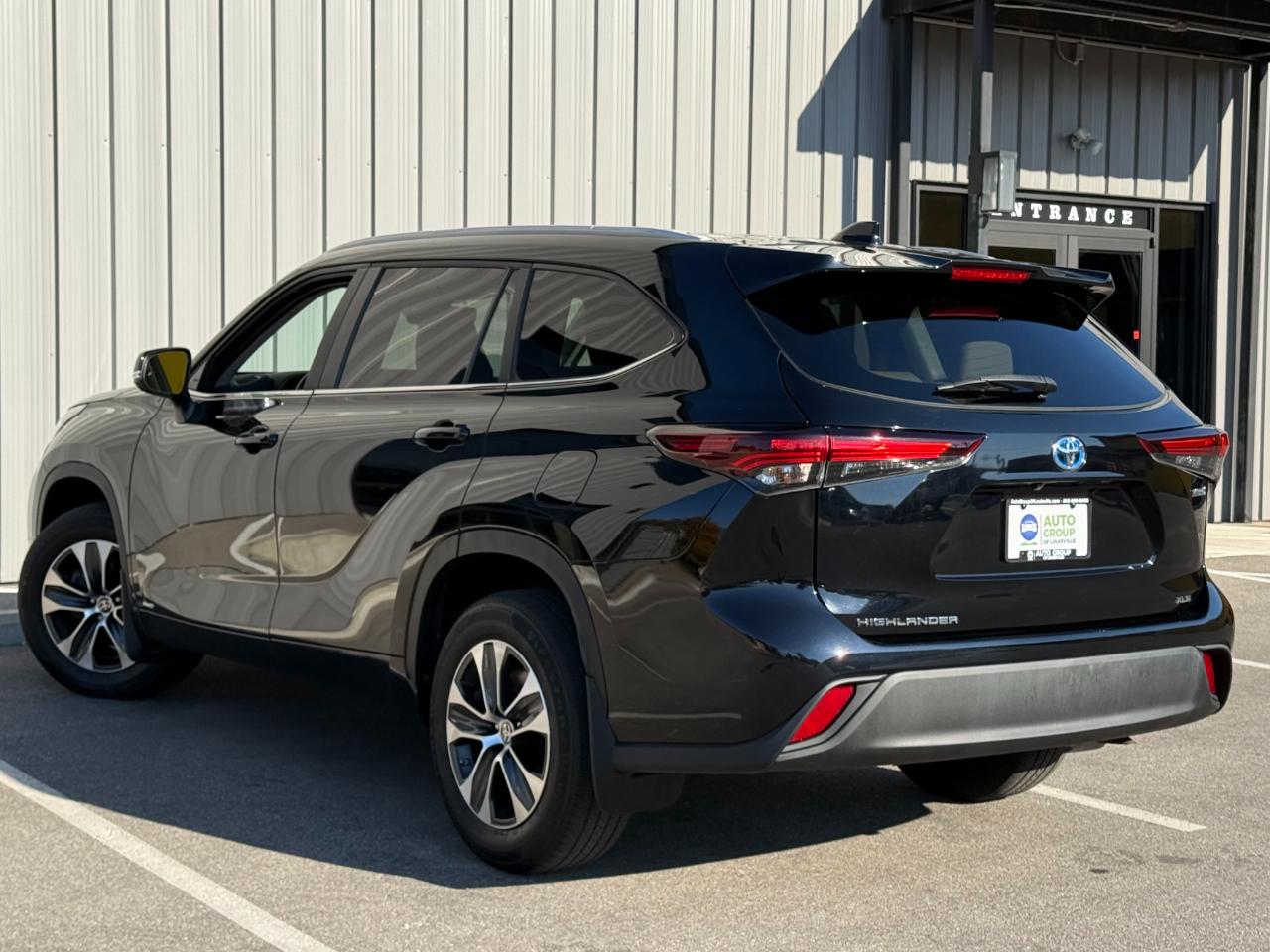 Toyota Highlander Hybrid XLE AWD (Natl) 2024
