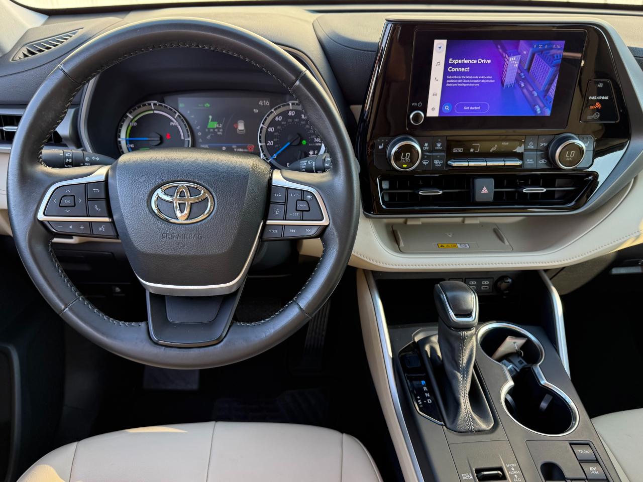 Toyota Highlander Hybrid XLE AWD (Natl) 2024