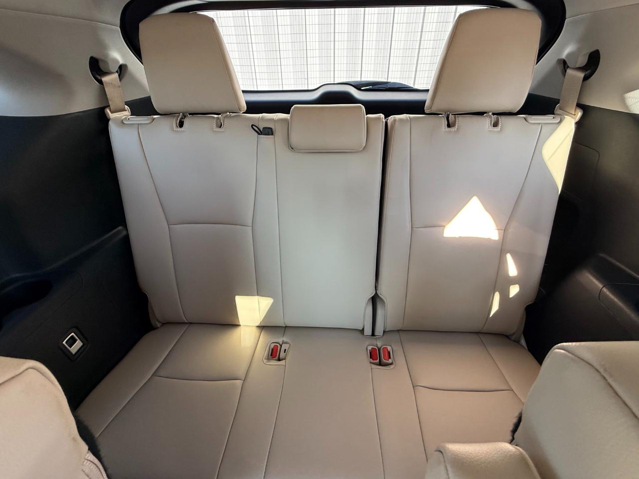 Toyota Highlander Hybrid XLE AWD (Natl) 2024