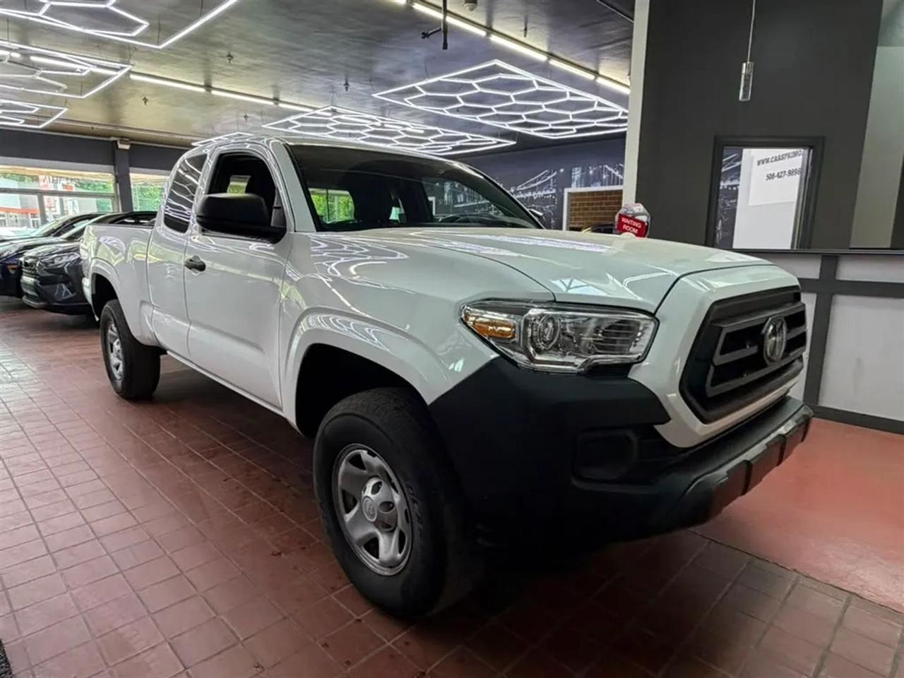 2020 Toyota Tacoma 2WD SR Access Cab 6' Bed I4 AT (Natl)