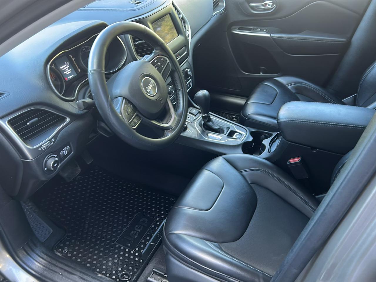 Jeep Cherokee Latitude Plus 4WD 2020