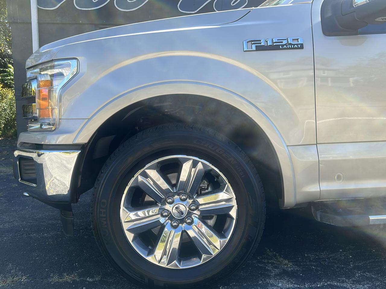 Ford F-150 4WD SuperCrew 139" Lariat 2018