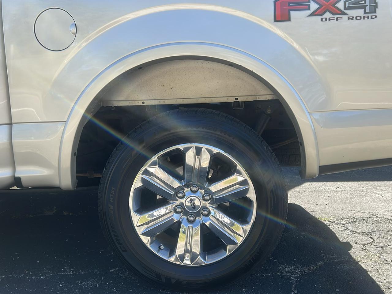 Ford F-150 4WD SuperCrew 139" Lariat 2018