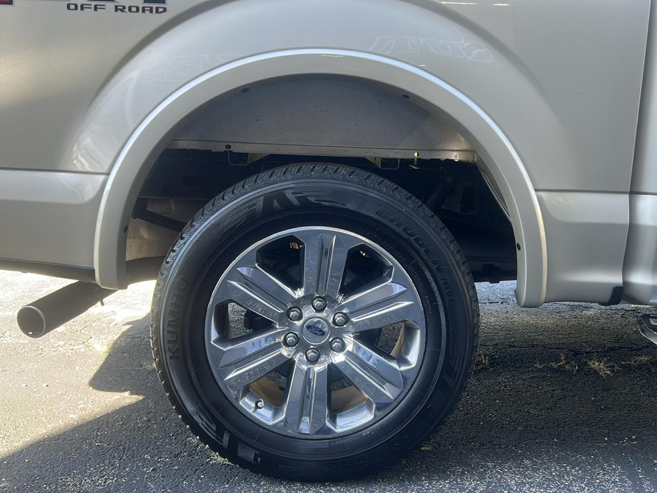 Ford F-150 4WD SuperCrew 139" Lariat 2018