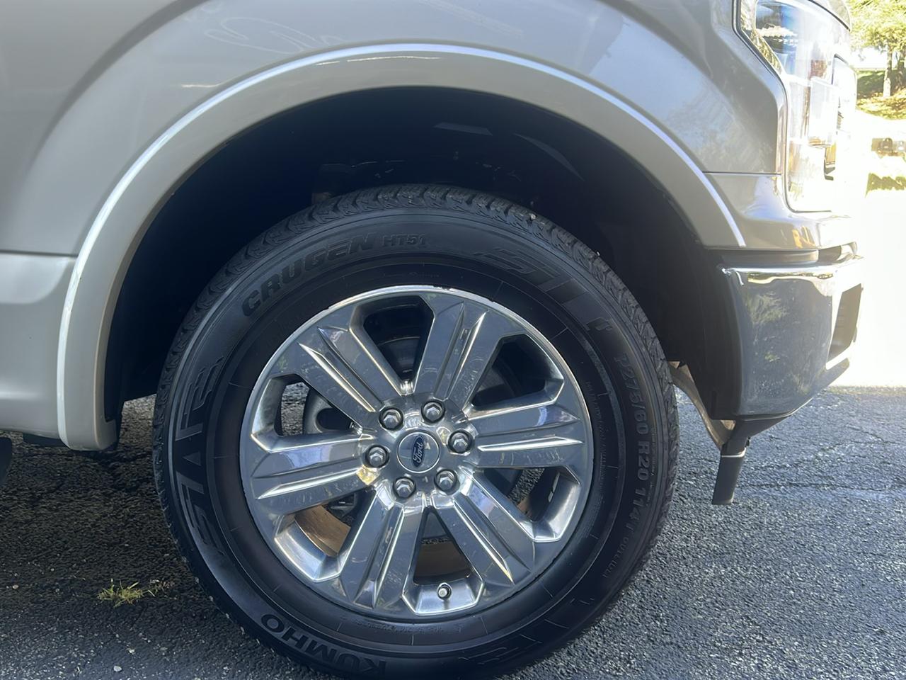 Ford F-150 4WD SuperCrew 139" Lariat 2018