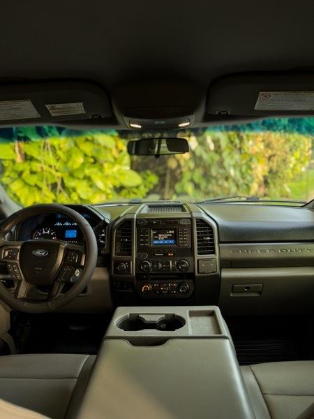 Ford F-250 SD XL Crew Cab 4WD 2017