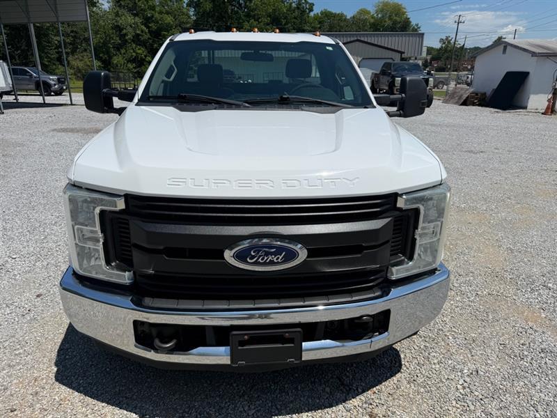 Ford F-350 SD XL DRW 2WD 2017