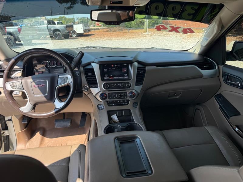 GMC Yukon XL SLT 1/2 Ton 4WD 2015
