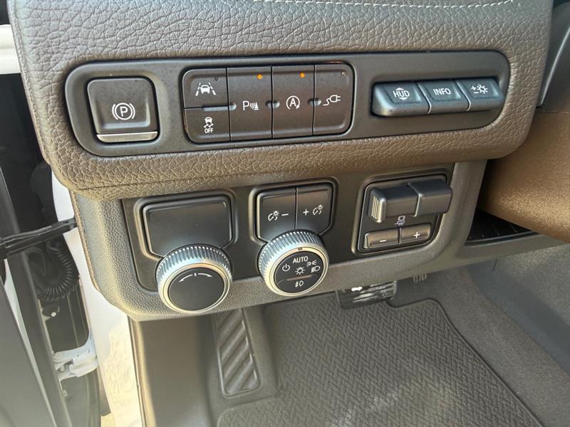 GMC Yukon Denali 2WD 2021