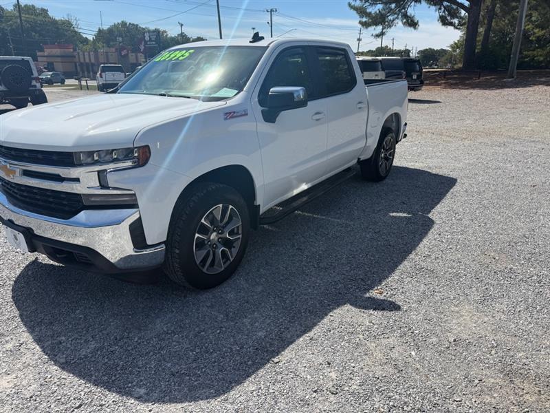 Chevrolet Silverado 1500 LT Crew Cab 4WD 2021