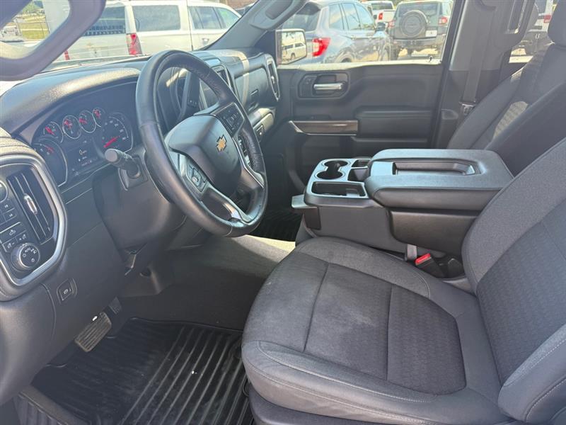 Chevrolet Silverado 1500 LT Crew Cab 4WD 2021