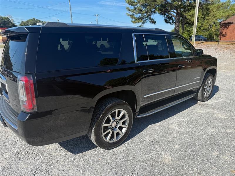 GMC Yukon XL Denali 4WD 2020