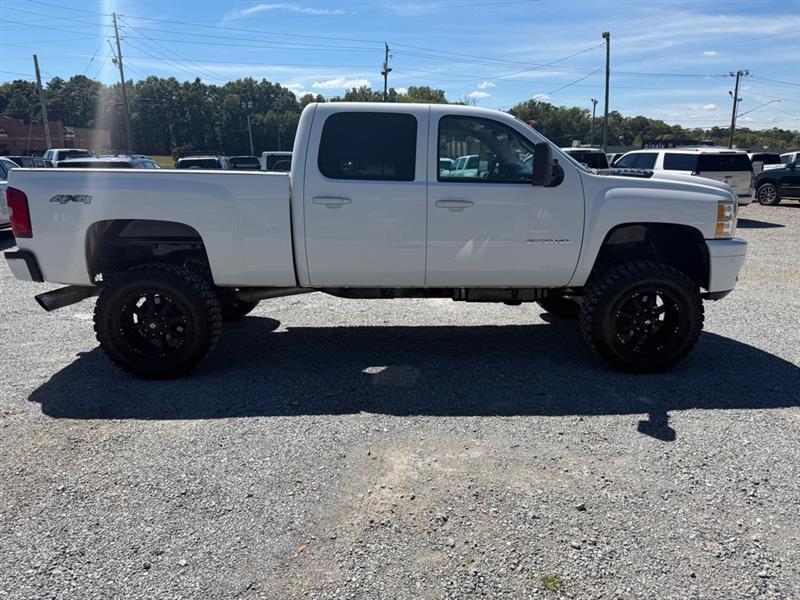 Chevrolet Silverado 2500HD LTZ Crew Cab 4WD 2013