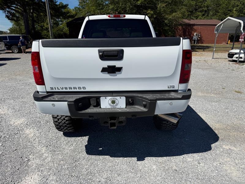 Chevrolet Silverado 2500HD LTZ Crew Cab 4WD 2013