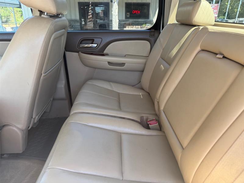 Chevrolet Silverado 2500HD LTZ Crew Cab 4WD 2013