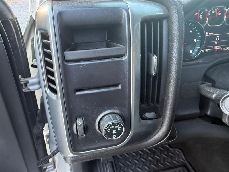 Chevrolet Silverado 1500 LTZ Crew Cab 2WD 2017