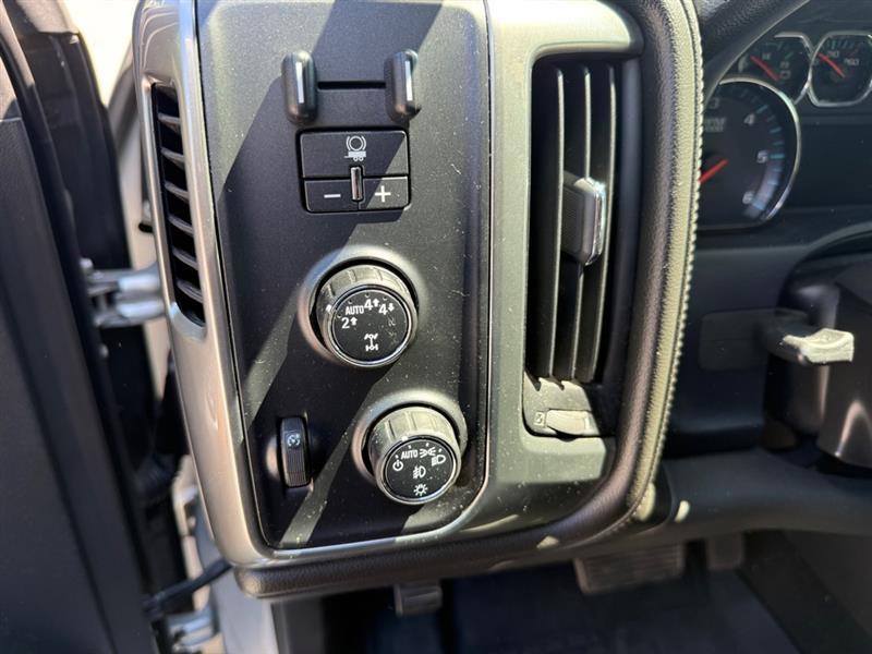 Chevrolet Silverado 1500 LTZ Crew Cab 4WD 2018