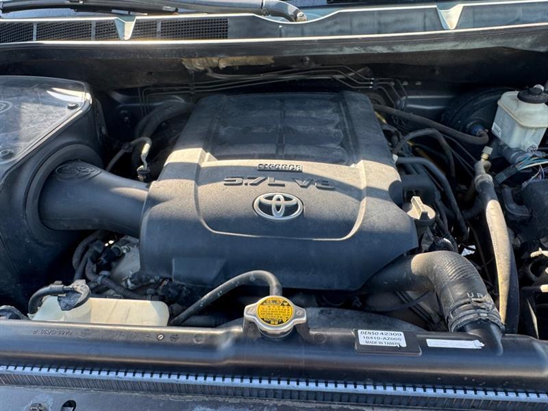 Toyota Tundra Tundra-Grade 5.7L FFV Double Cab 4WD 2012