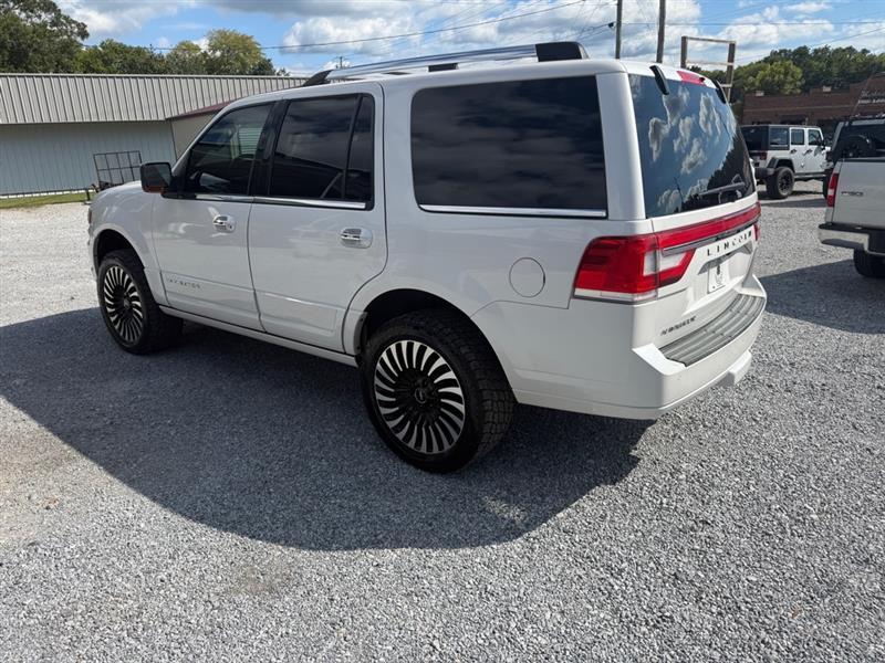 Lincoln Navigator 4WD 2015