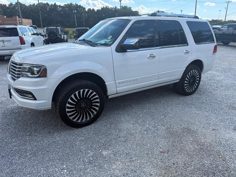 Lincoln Navigator 4WD 2015