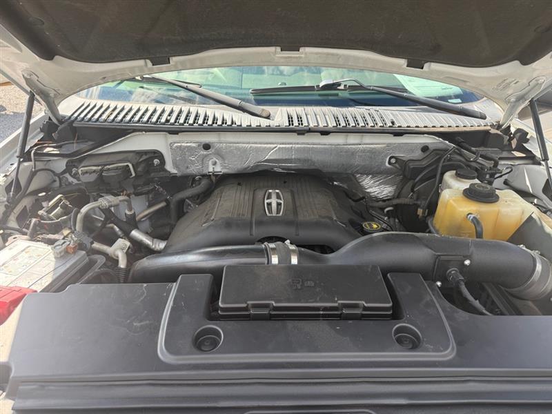 Lincoln Navigator 4WD 2015