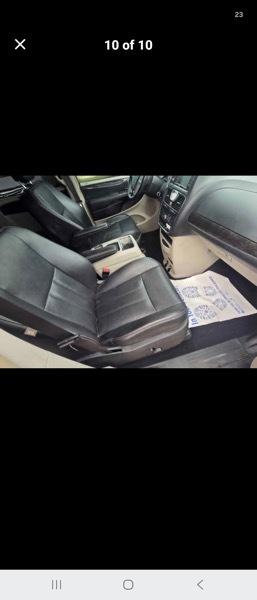 Chrysler Town & Country Touring-L 2014