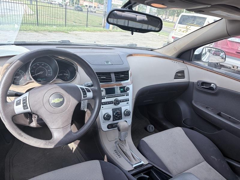 Chevrolet Malibu 1LT 2012