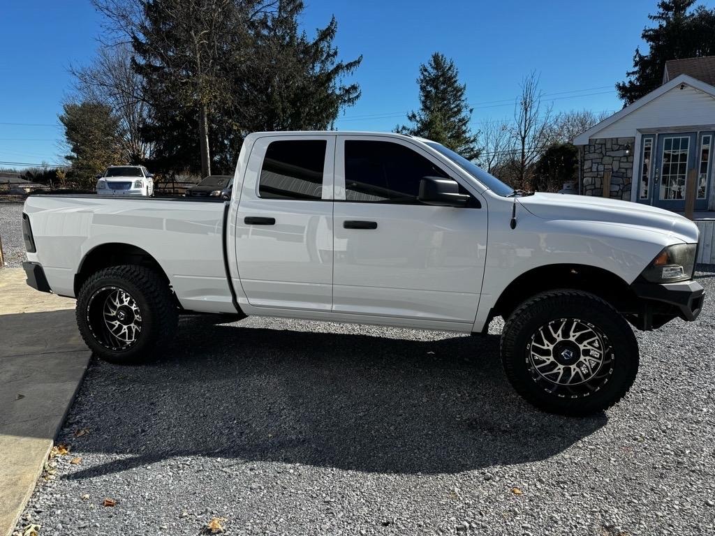 RAM 1500 Tradesman Quad Cab 4WD 2017