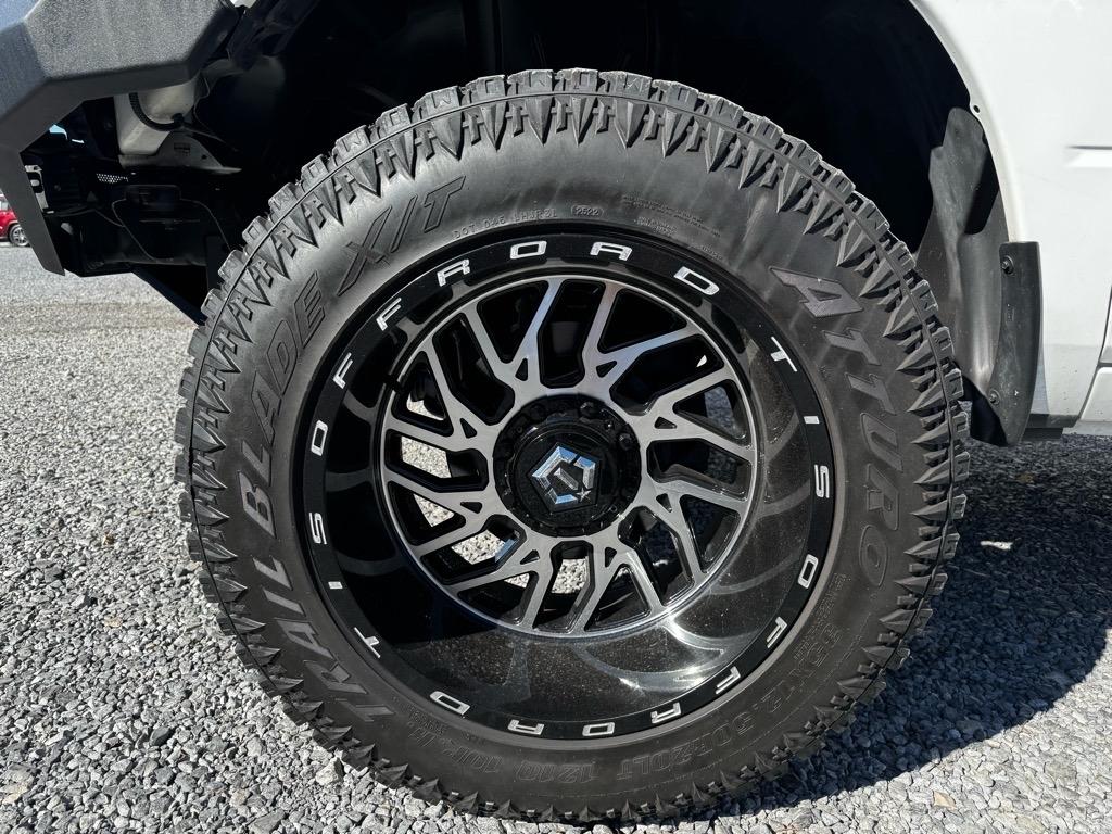 RAM 1500 Tradesman Quad Cab 4WD 2017