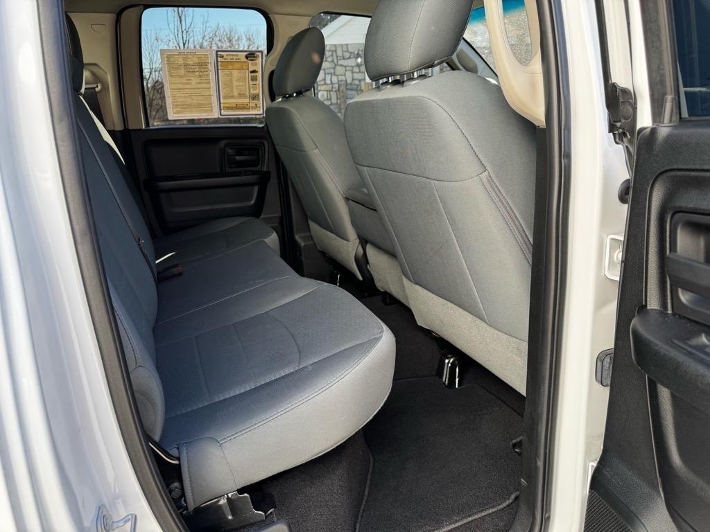 RAM 1500 Tradesman Quad Cab 4WD 2017