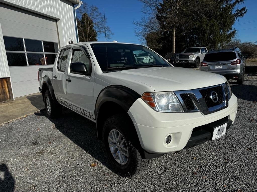 Nissan Frontier PRO-4X Crew Cab 5AT 4WD 2016